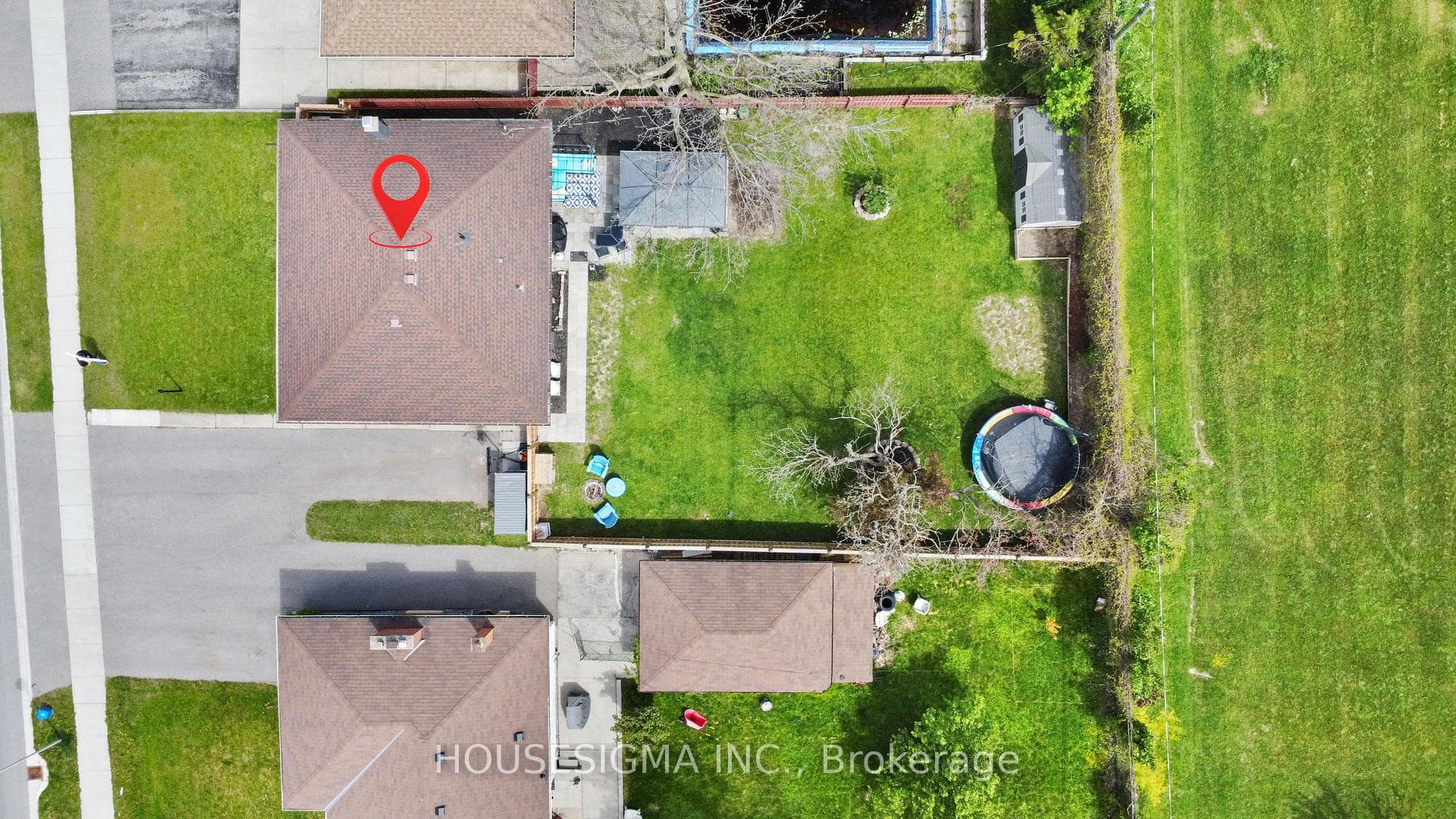 244 Burlington Street photo 37