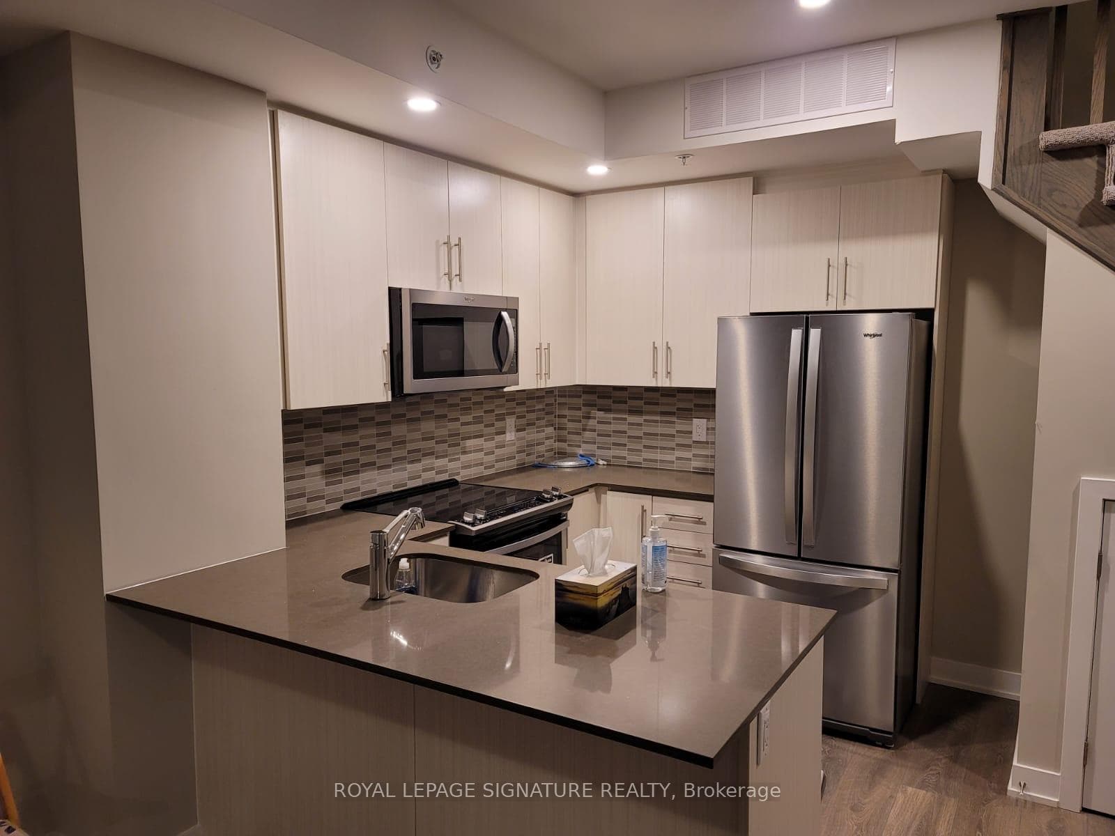 3492 Widdicombe Way Unit 6 photo 3