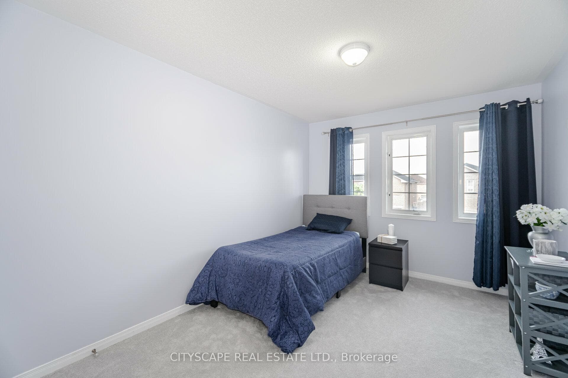 3358 Crimson King Circle photo 24