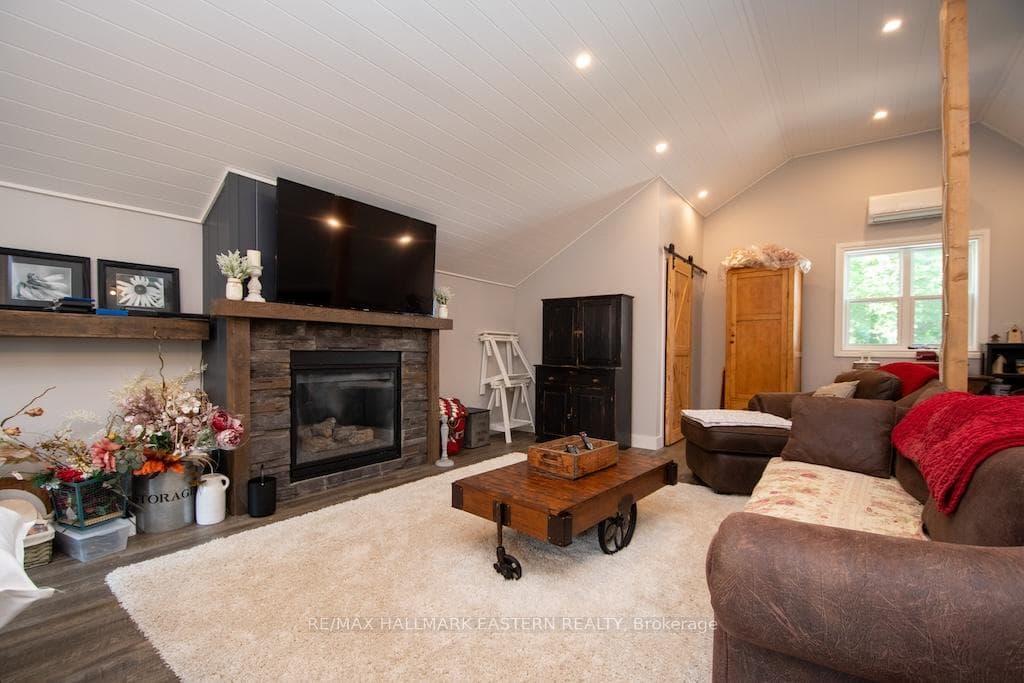 267 Edwina Drive photo 40