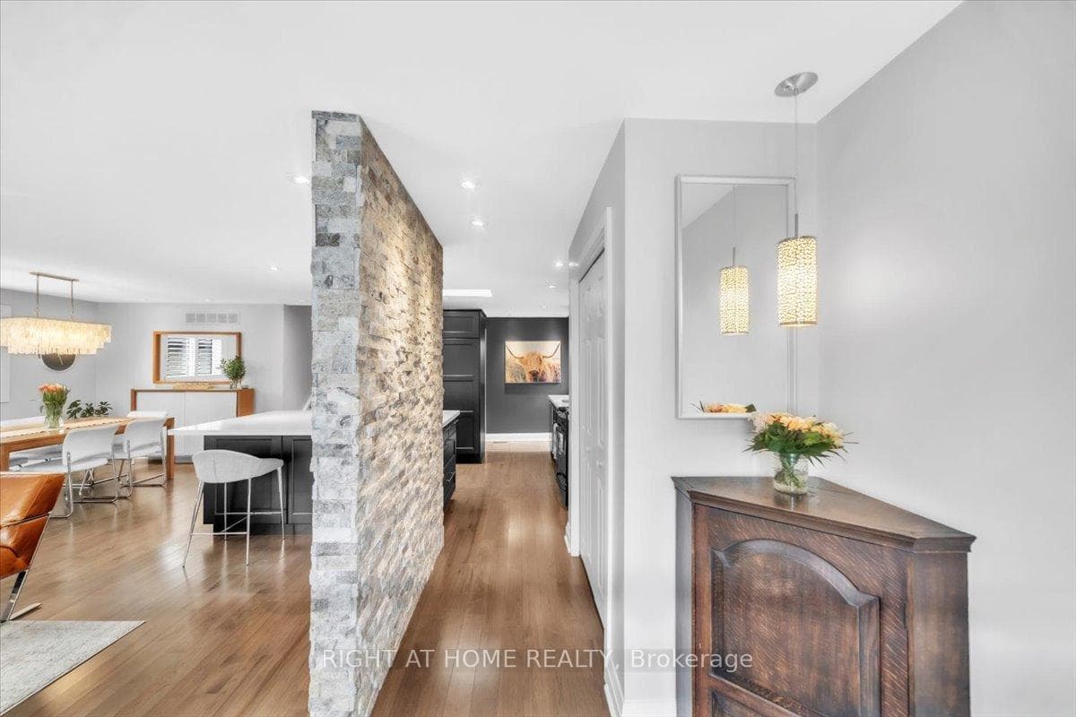 2301 Devon Road photo 3