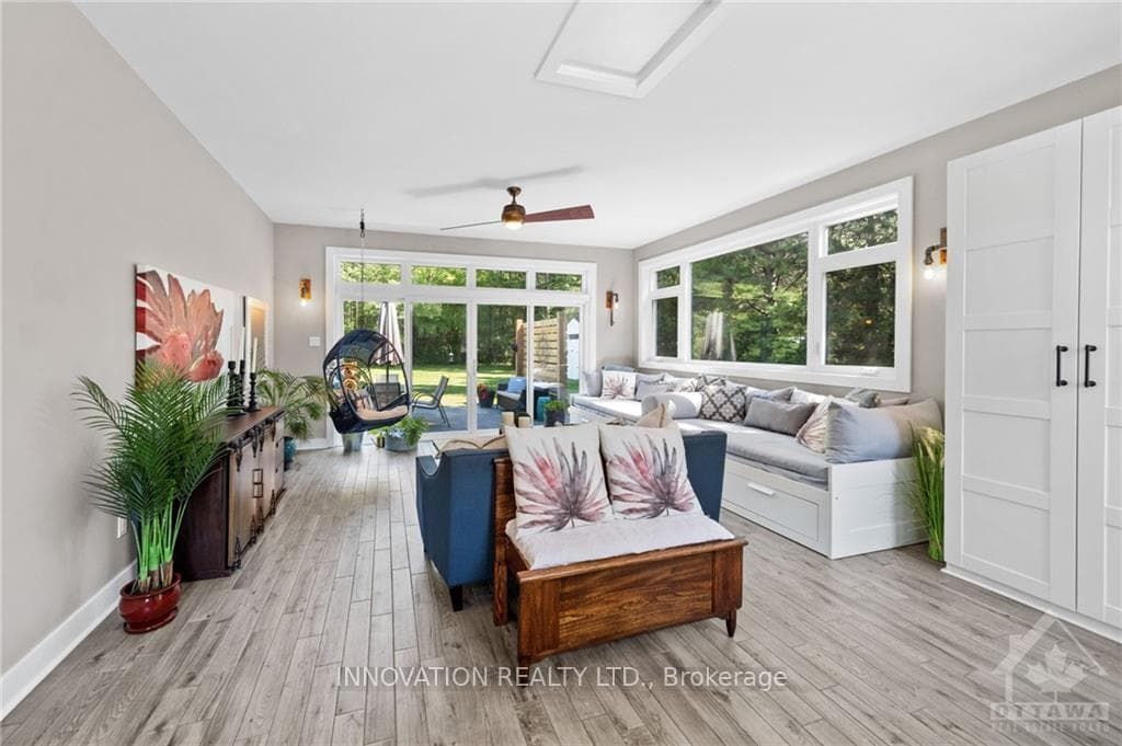 5297 FARMERS Way photo 3