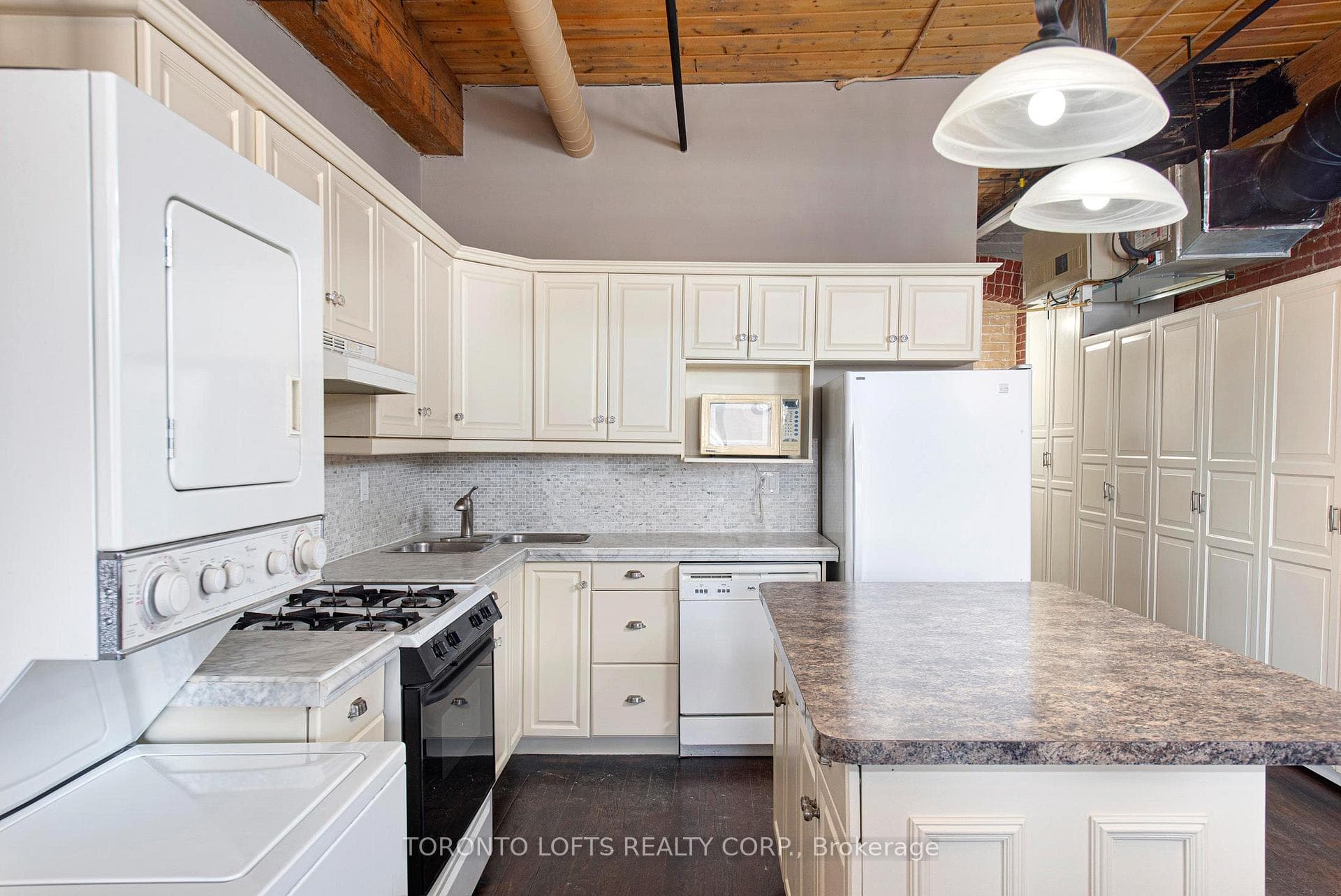 426 Queen Street Unit 405 photo 12