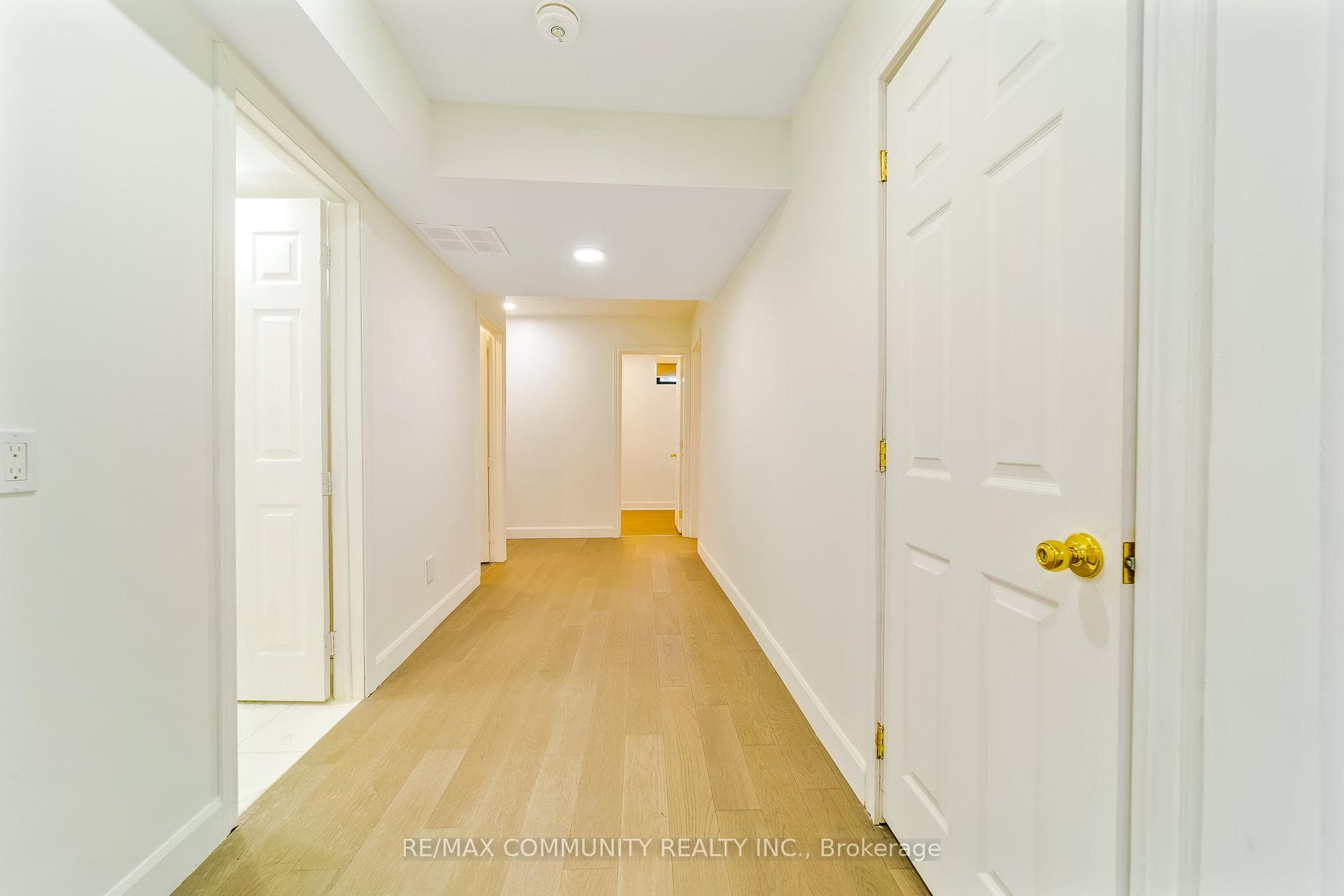 856 Kennedy Road photo 39