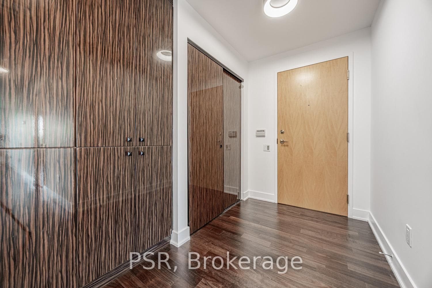 1048 Broadview Avenue Unit 708 photo 18