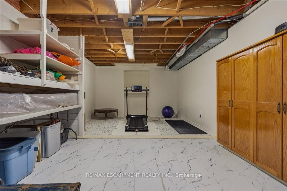 141 Garden Avenue photo 42