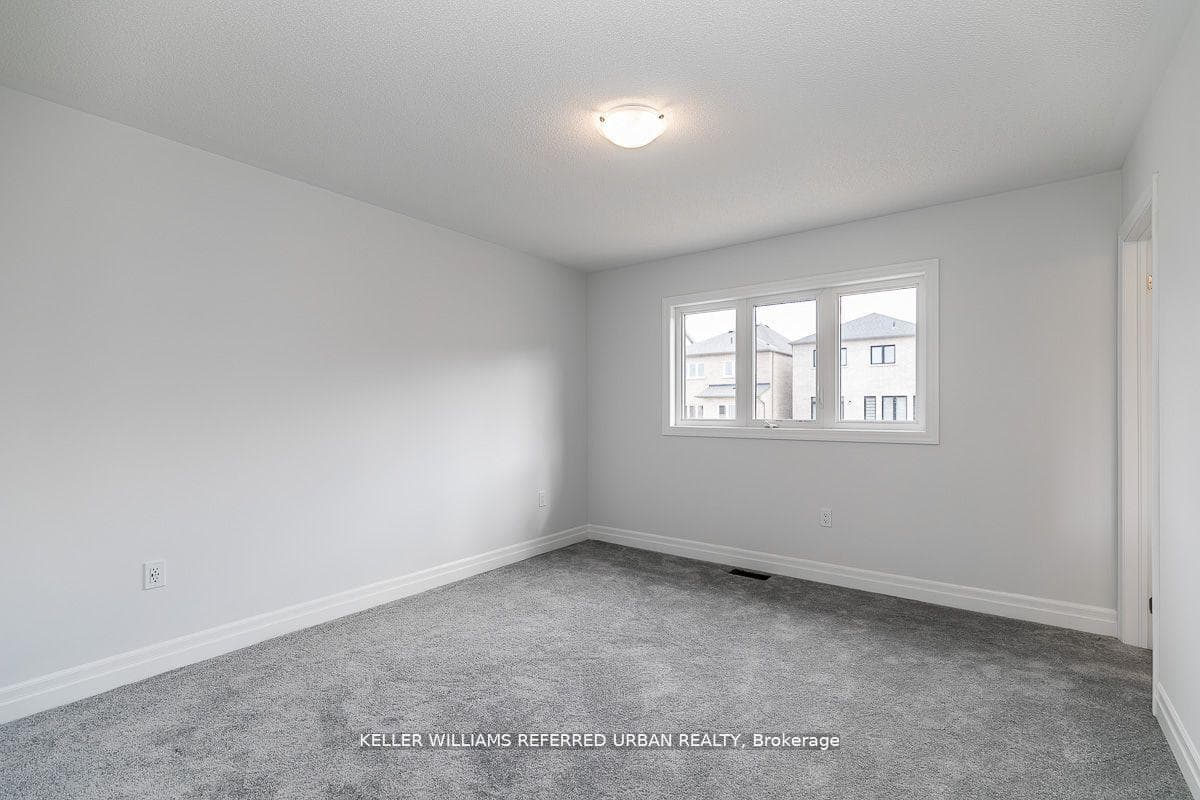 47 Federica Crescent photo 15