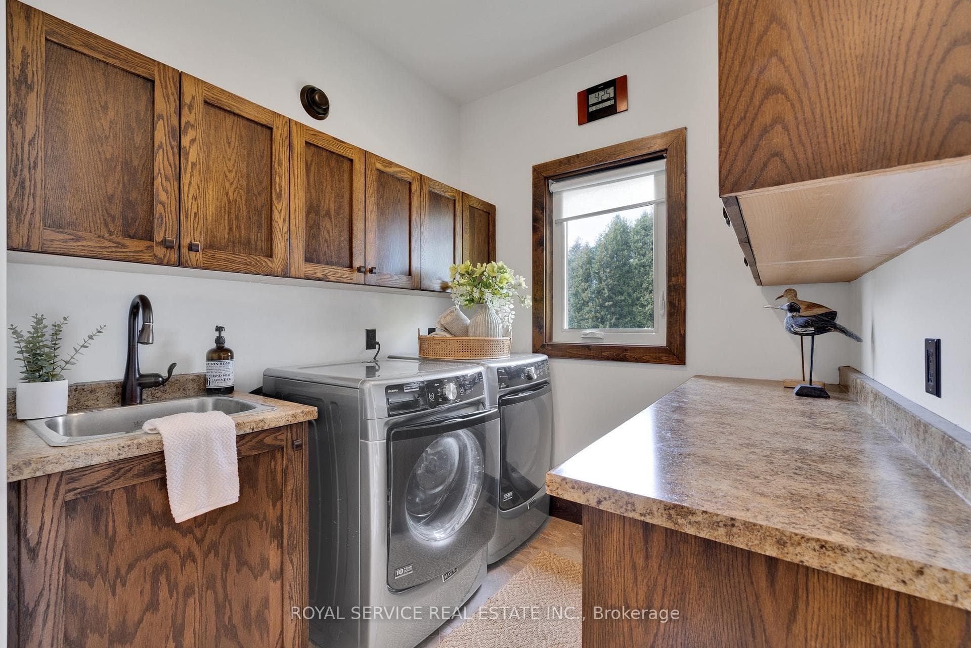 87 Loon Street photo 20