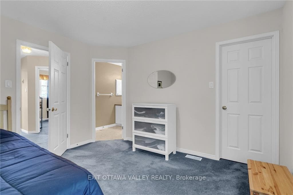 326 BERRIGAN Drive photo 15