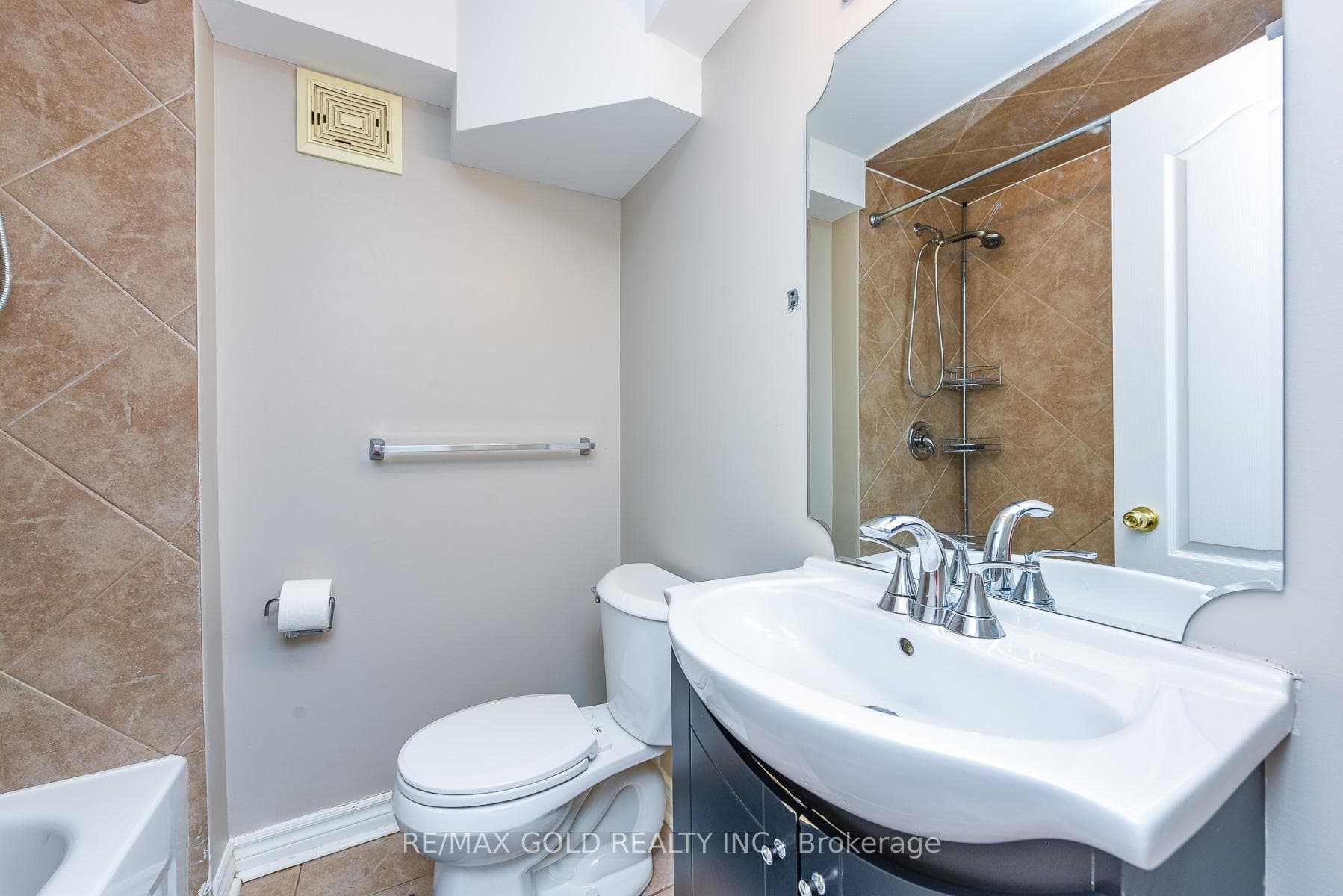 72 Rainforest Drive photo 42
