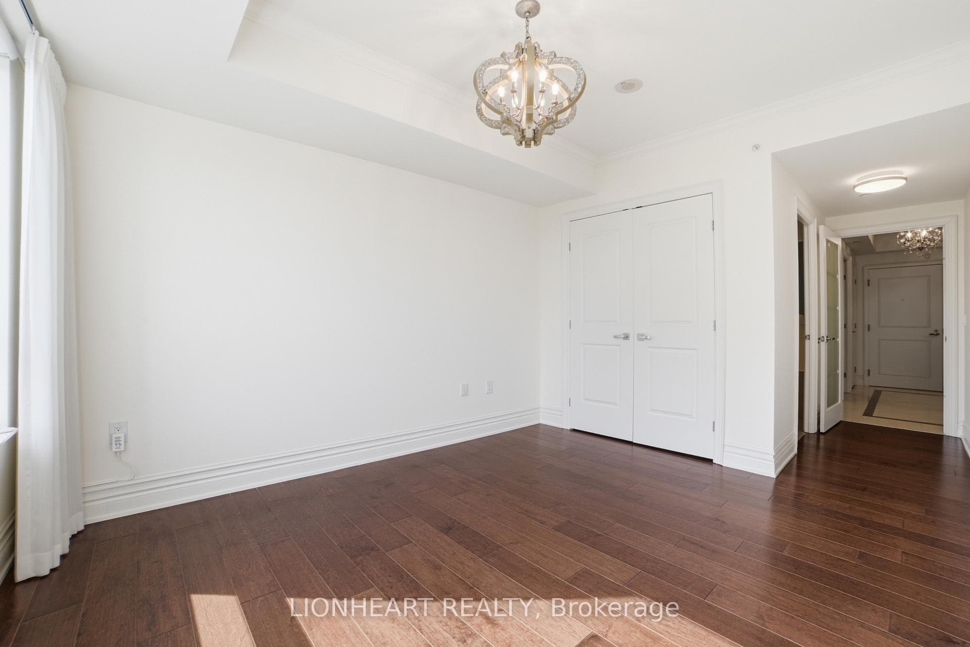 3500 Lakeshore Road Unit 328C photo 16