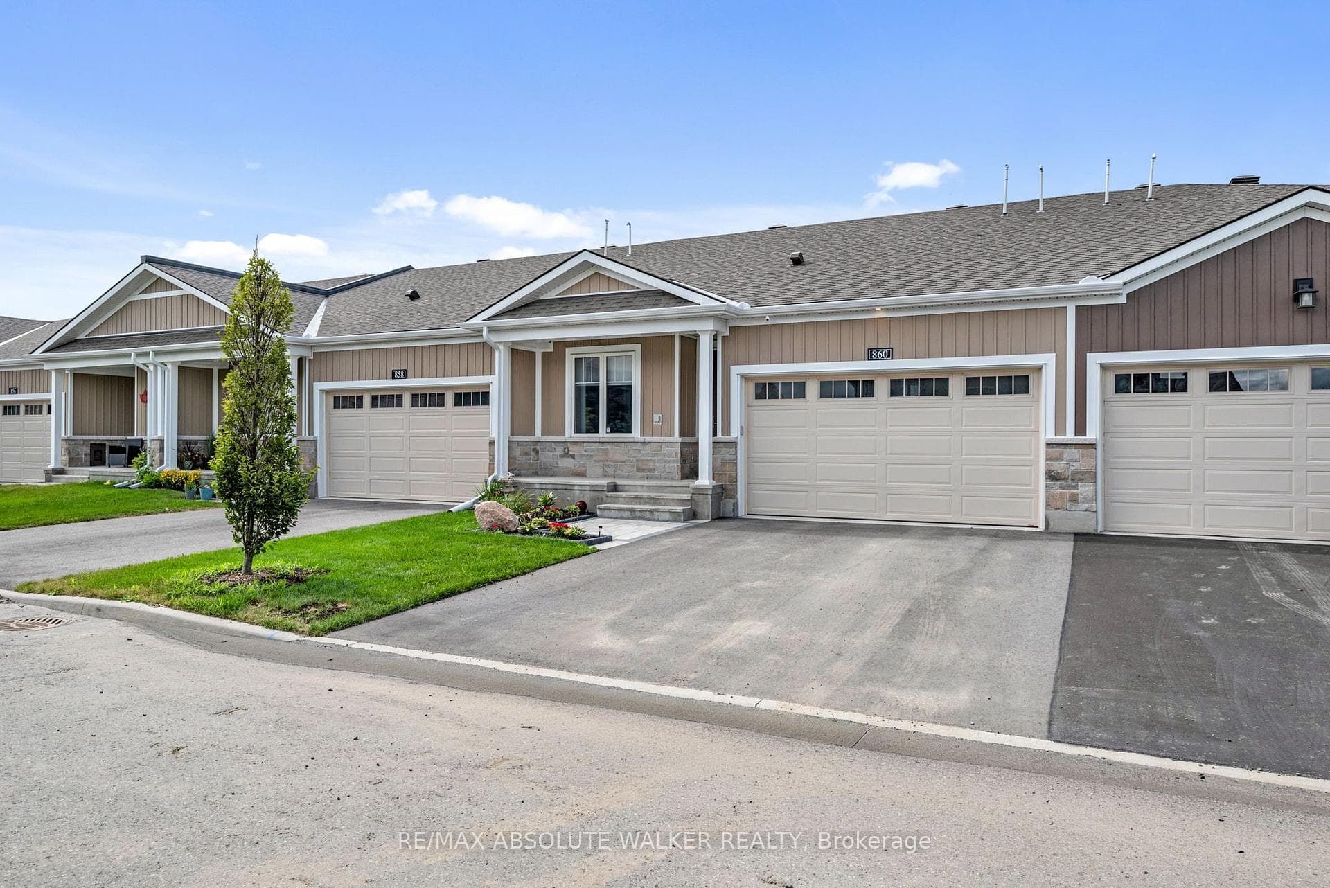 860 Companion Crescent photo 1