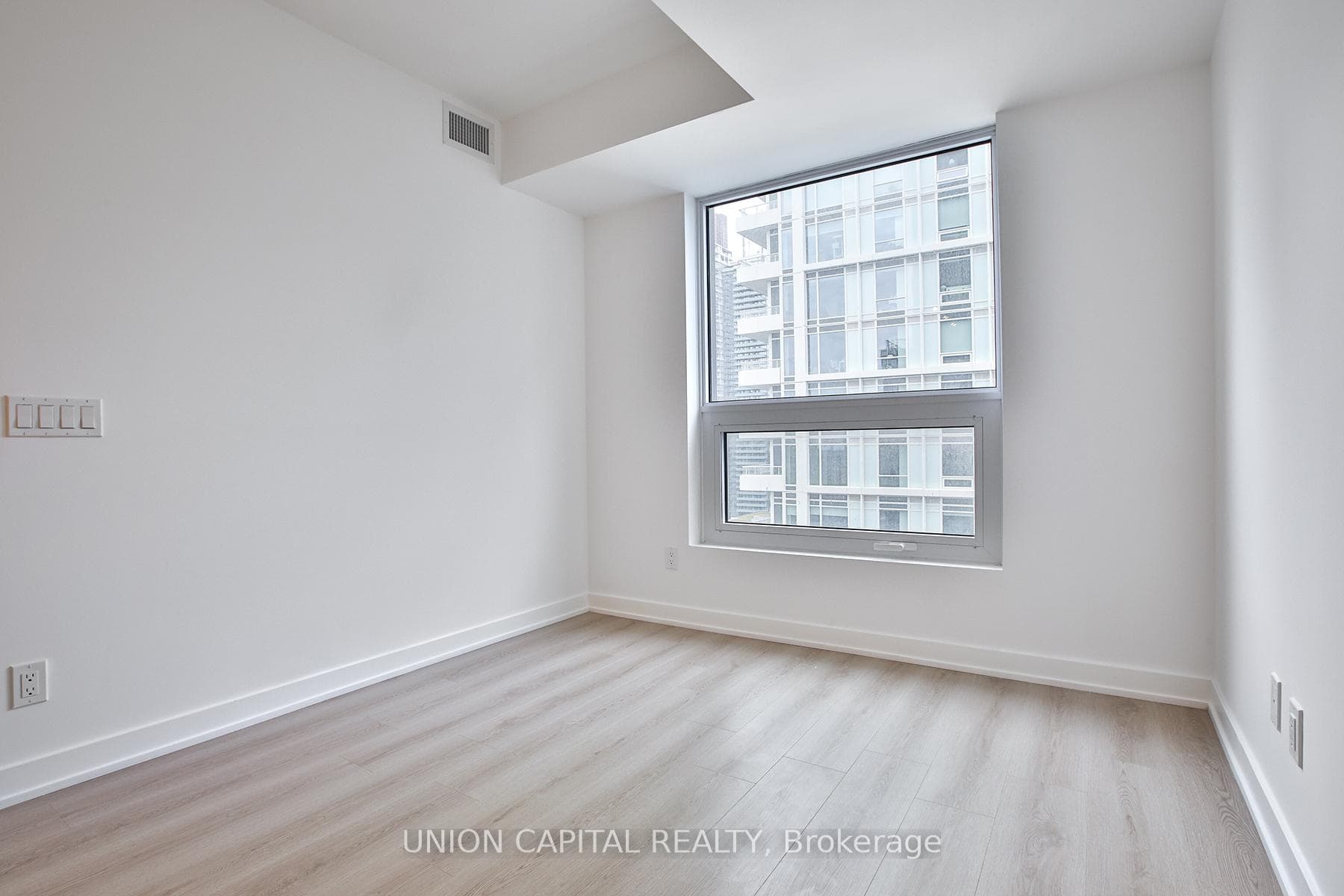 100 Queen Street Unit 2312 photo 13