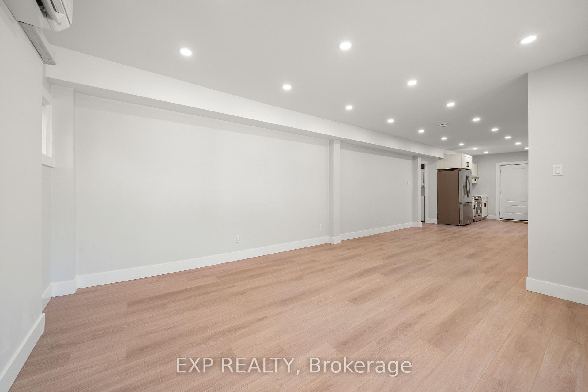 124 Colborne Street photo 9