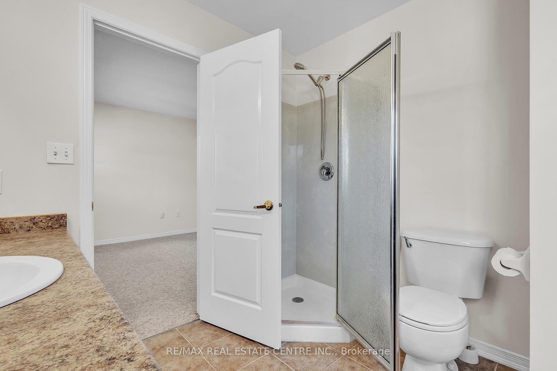 86 Glendarling Crescent photo 23