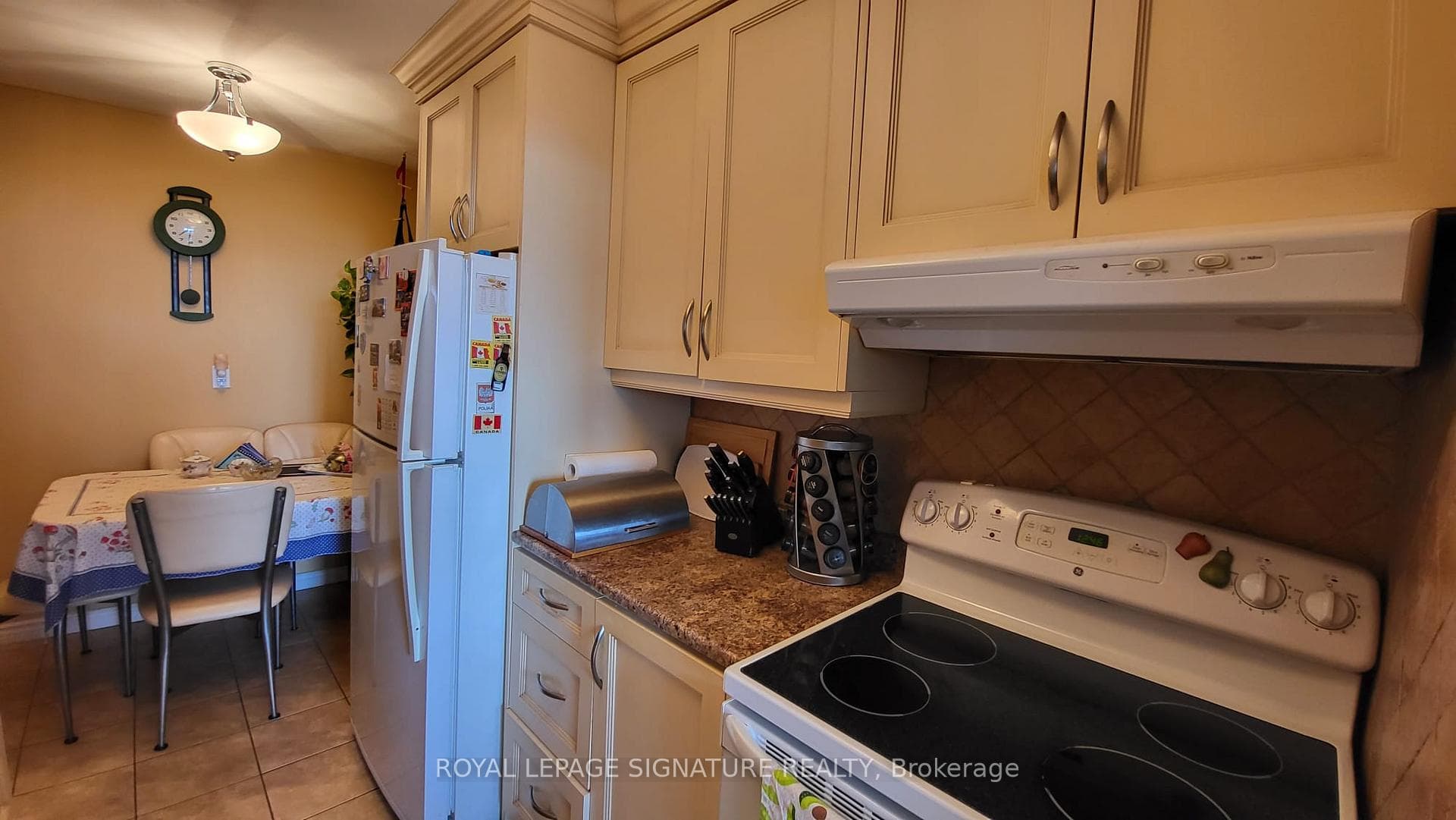 5 Frith Road Unit 912 photo 8
