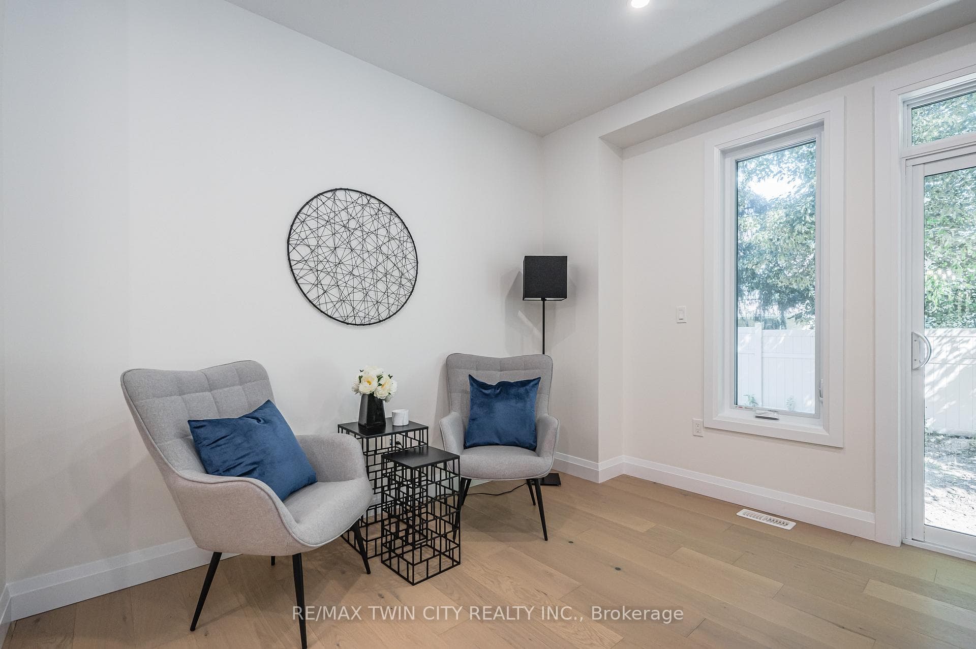 143 ELGIN Street Unit 68 photo 7