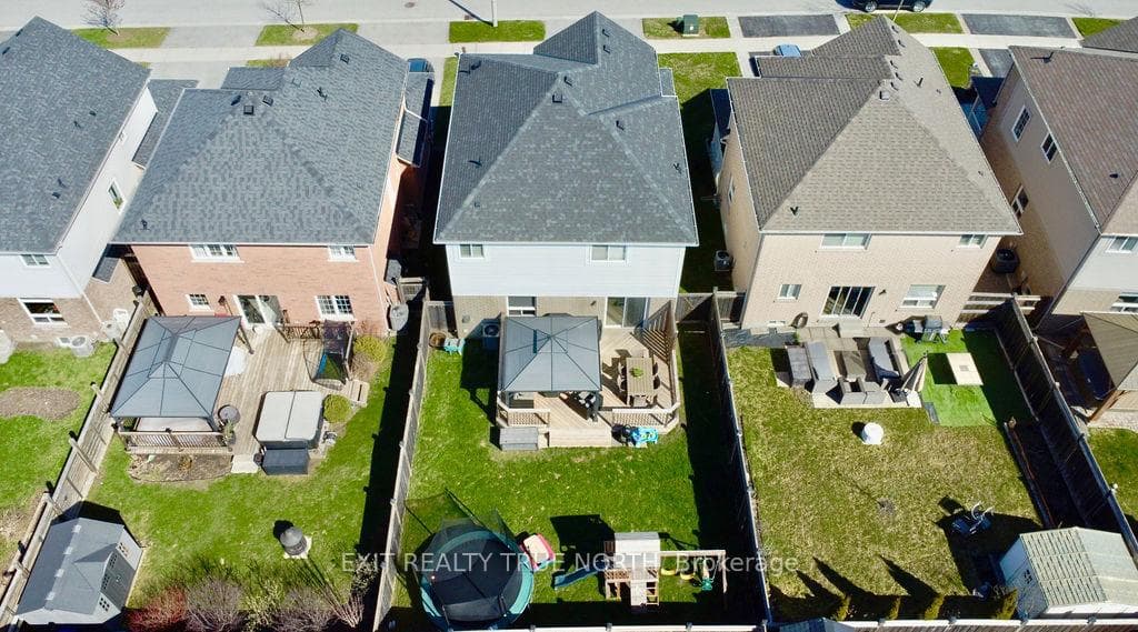 93 Monarchy Street photo 36