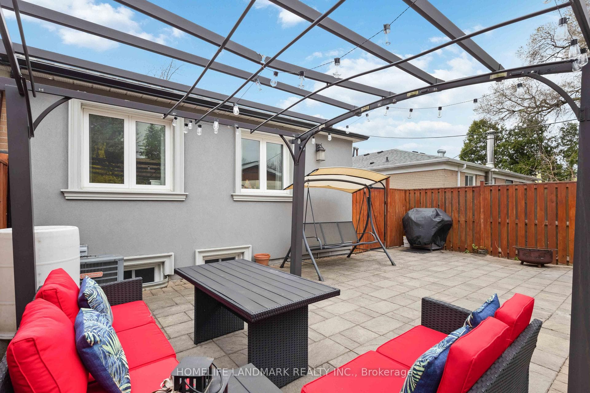 10 Tartan Avenue photo 27