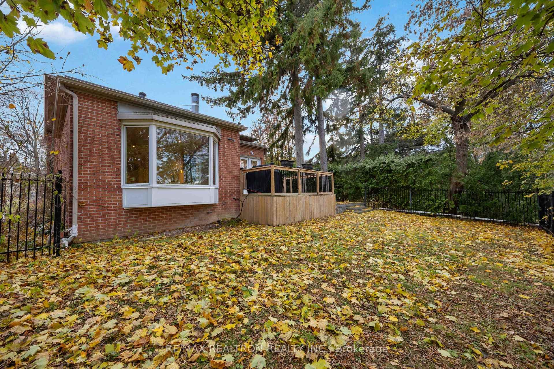 12 Donwoods Drive photo 44