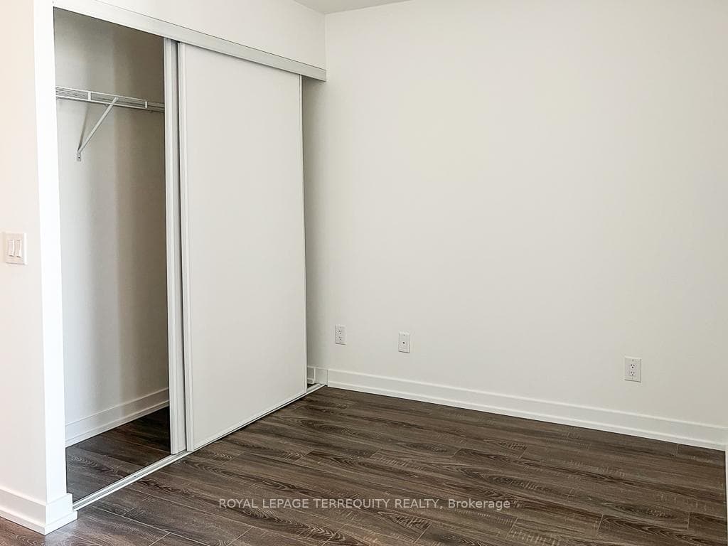 20 Edward Street Unit 1617 photo 7