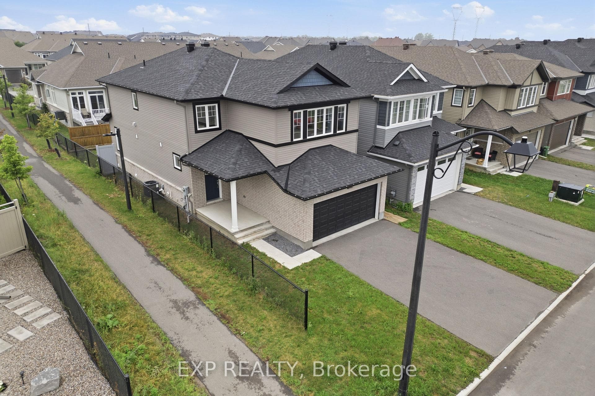 846 Sendero Way photo 3