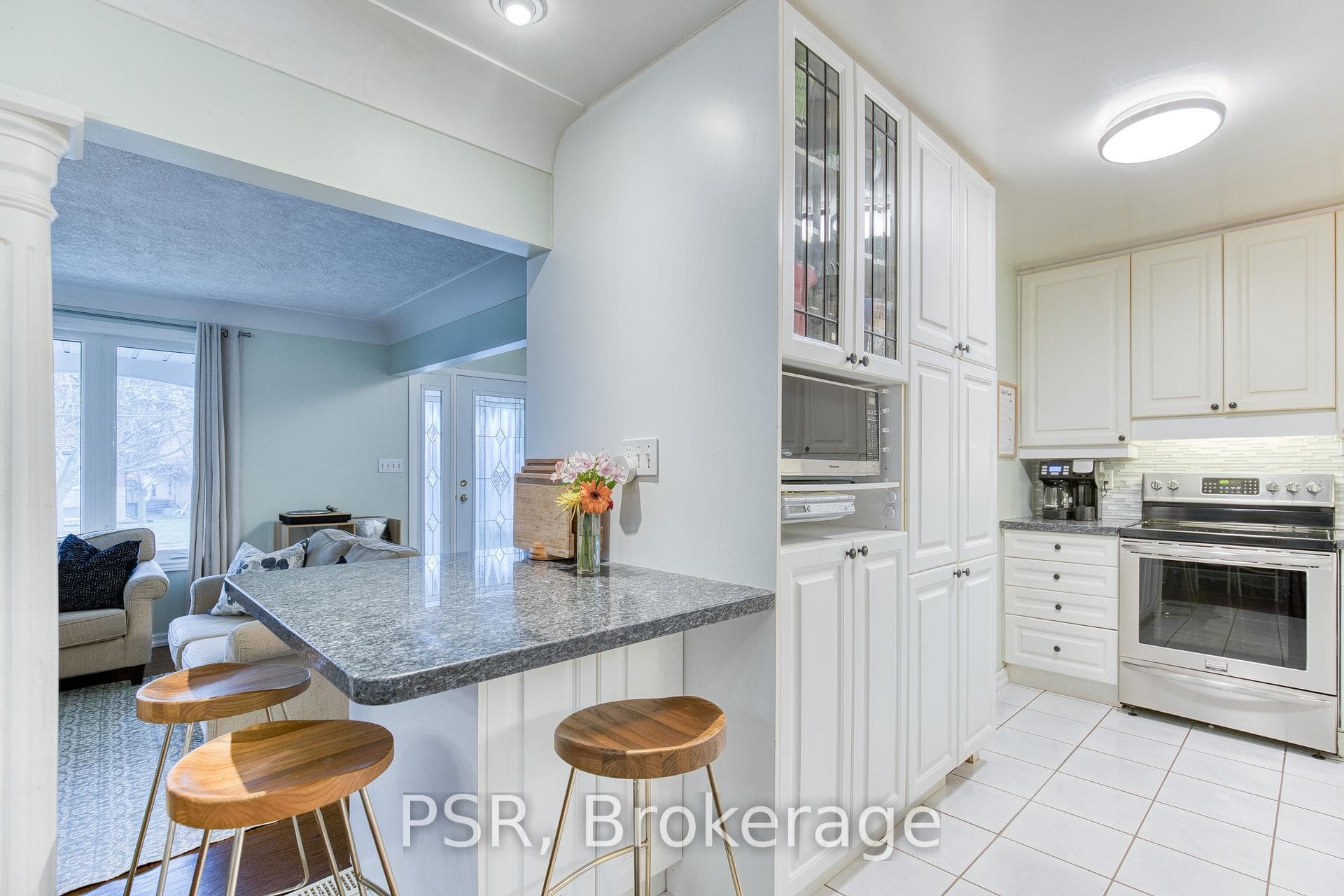 36 Randerson Avenue photo 9