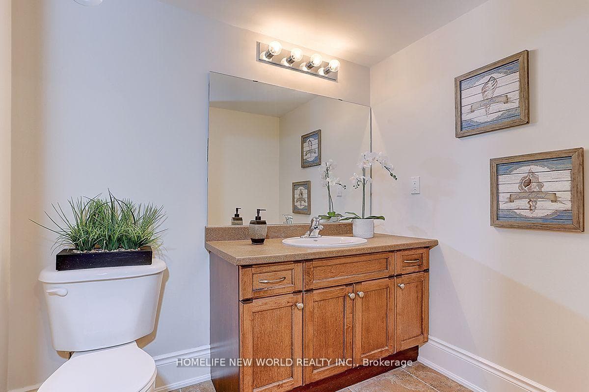 883 Carlisle Street photo 33