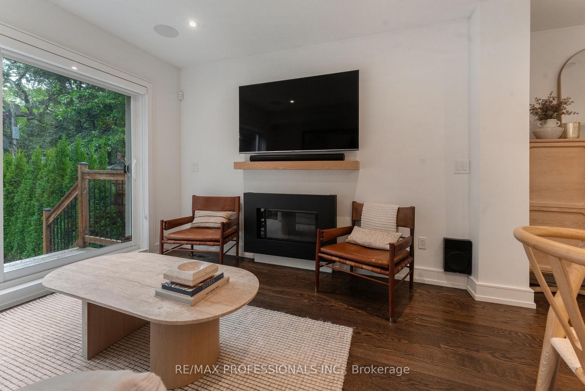 12 Mayfield Avenue photo 16