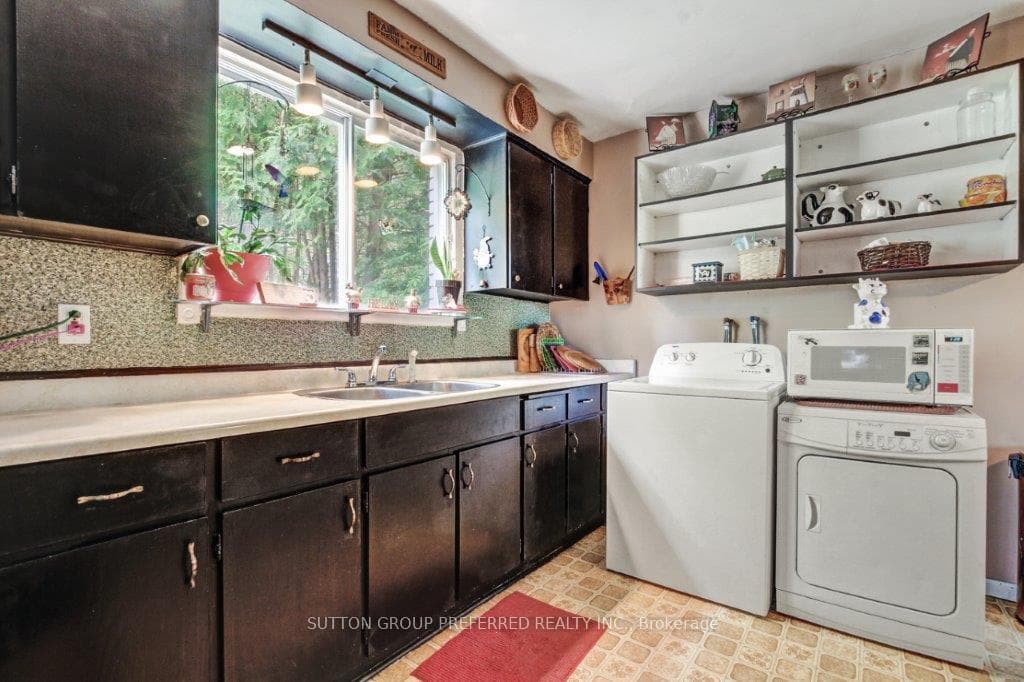27A WARREN Road photo 15