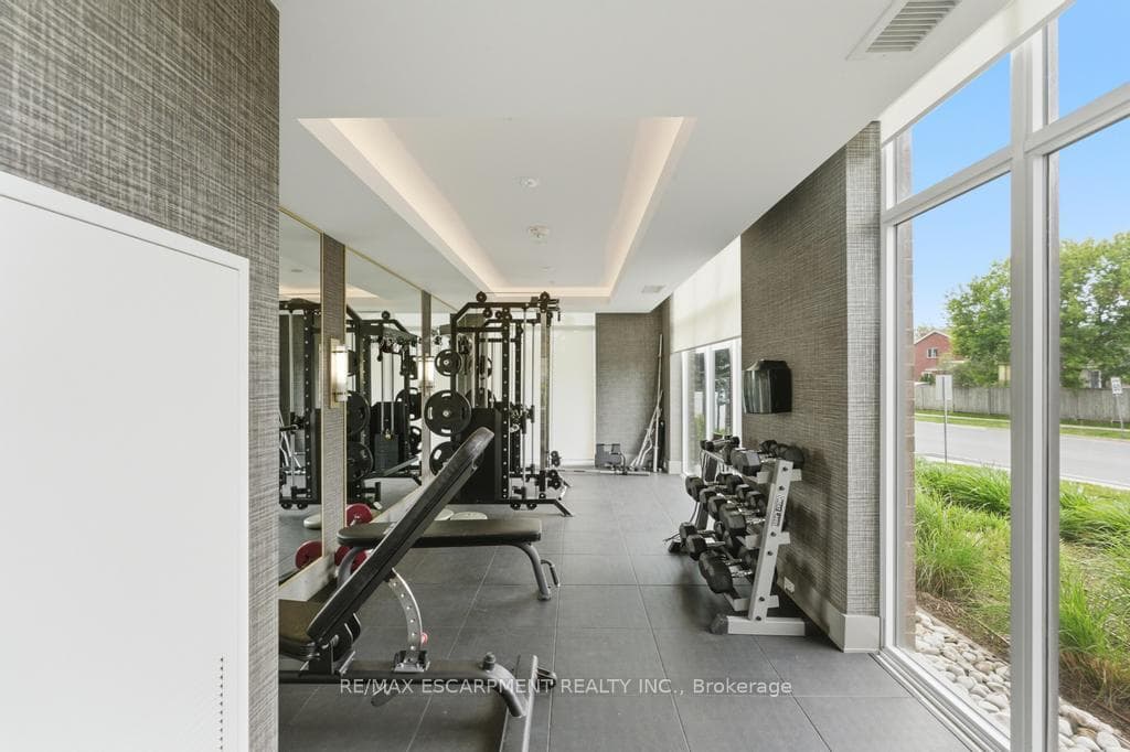 5055 Greenlane Road Unit 340 photo 22