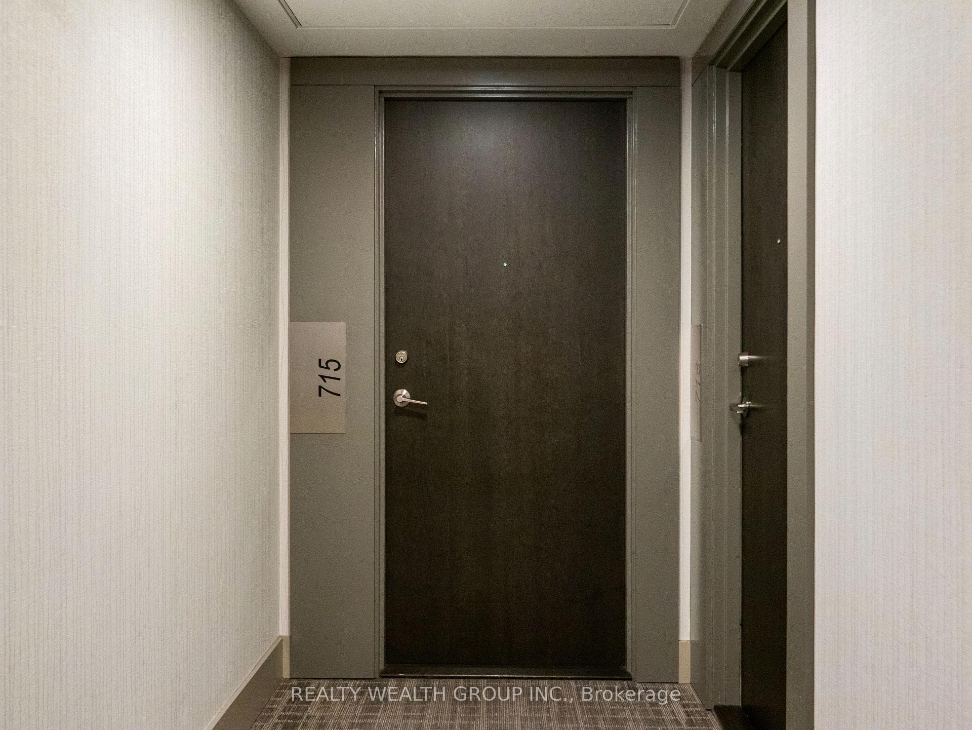 50 Bruyeres Mews Road Unit 715 photo 4