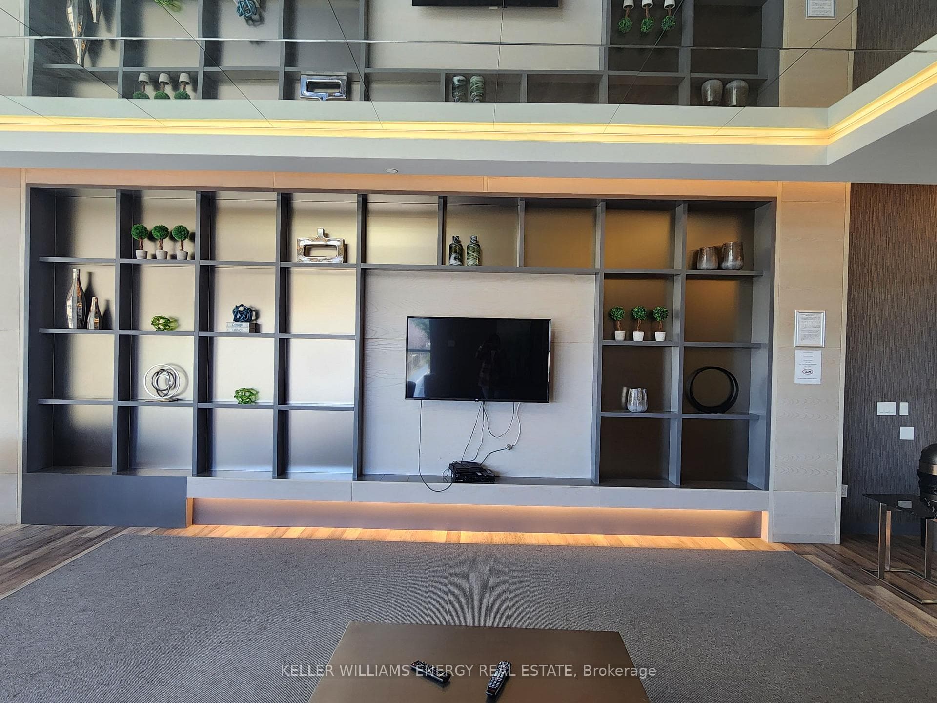 4699 Glen Erin Drive Unit 1205 photo 17