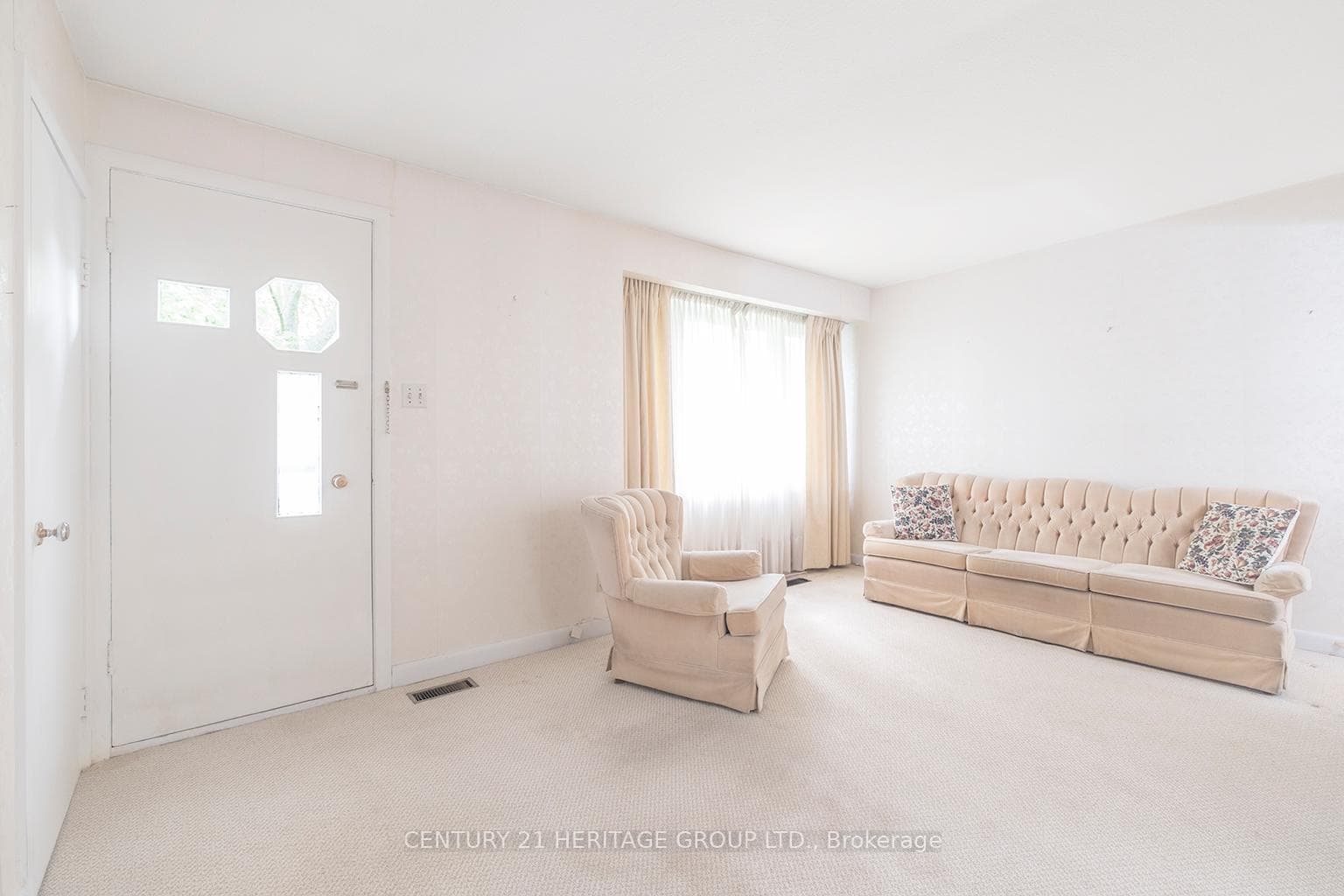 18 Dufferin Street photo 4