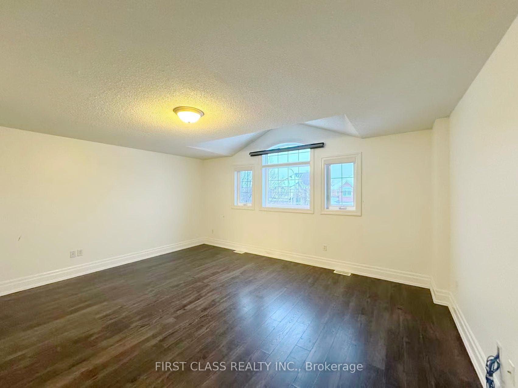 56 Moorland Crescent photo 30