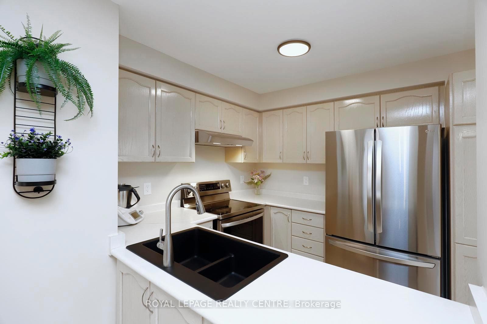 156 Chudleigh Street photo 11
