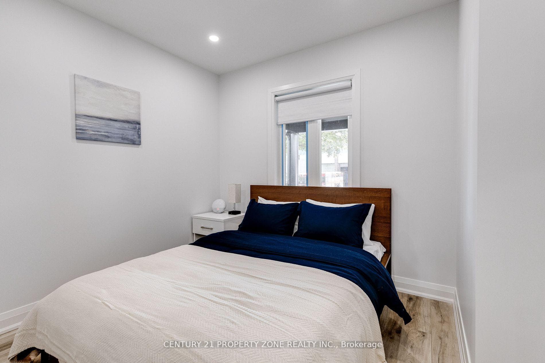 147 Lansdowne Avenue photo 20