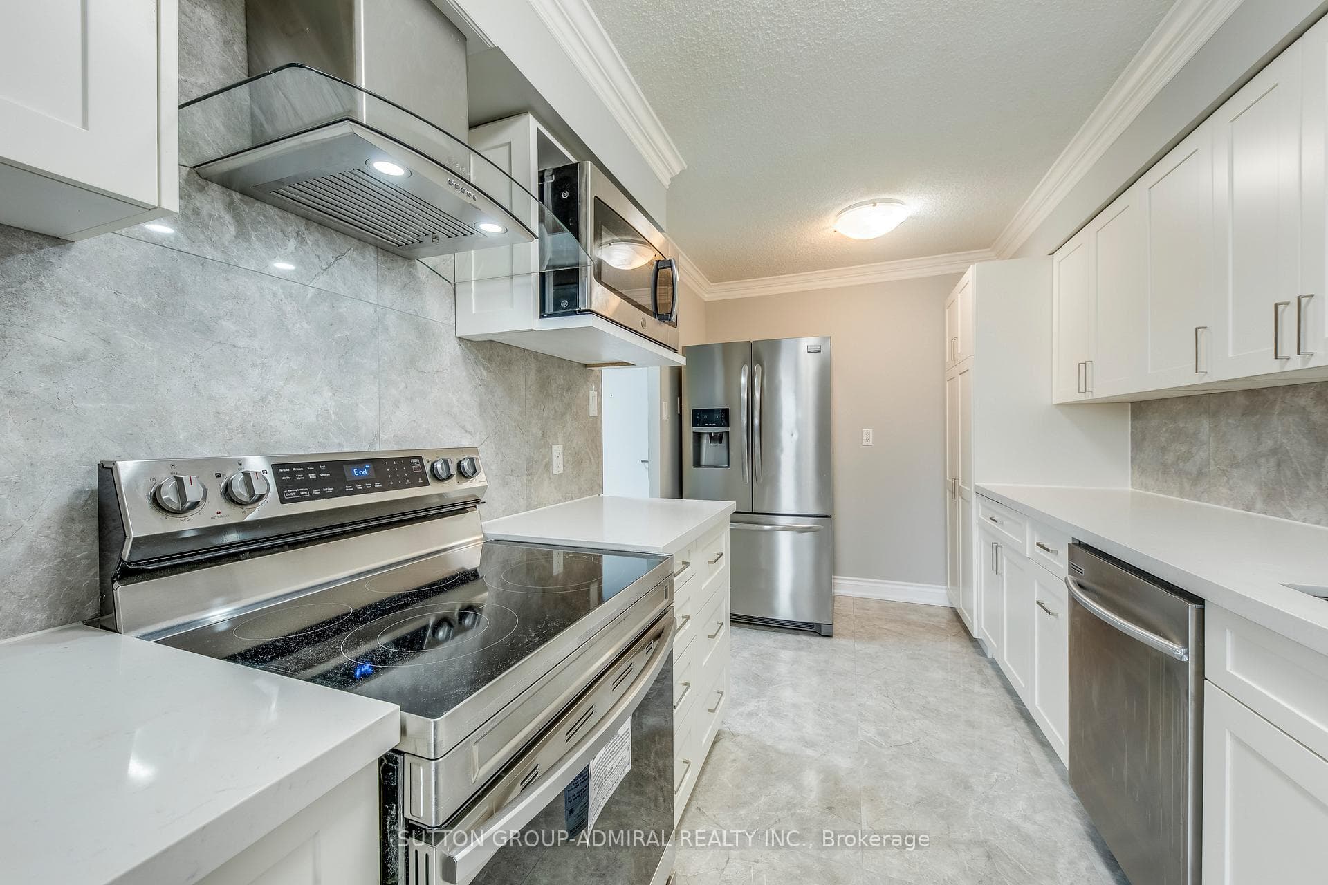 25 Sunrise Avenue Unit 503 photo 12