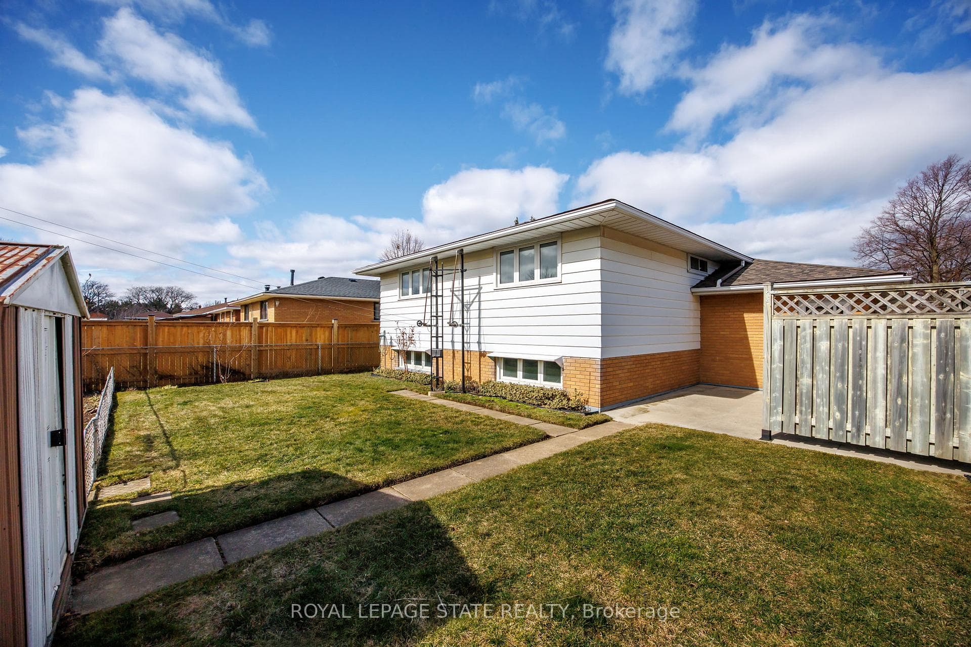 33 Orlanda Road photo 29