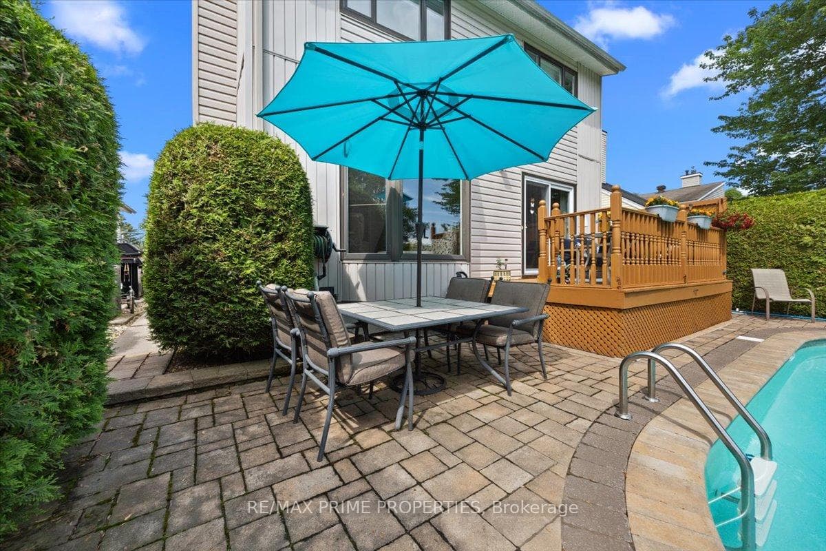 Interlock patio