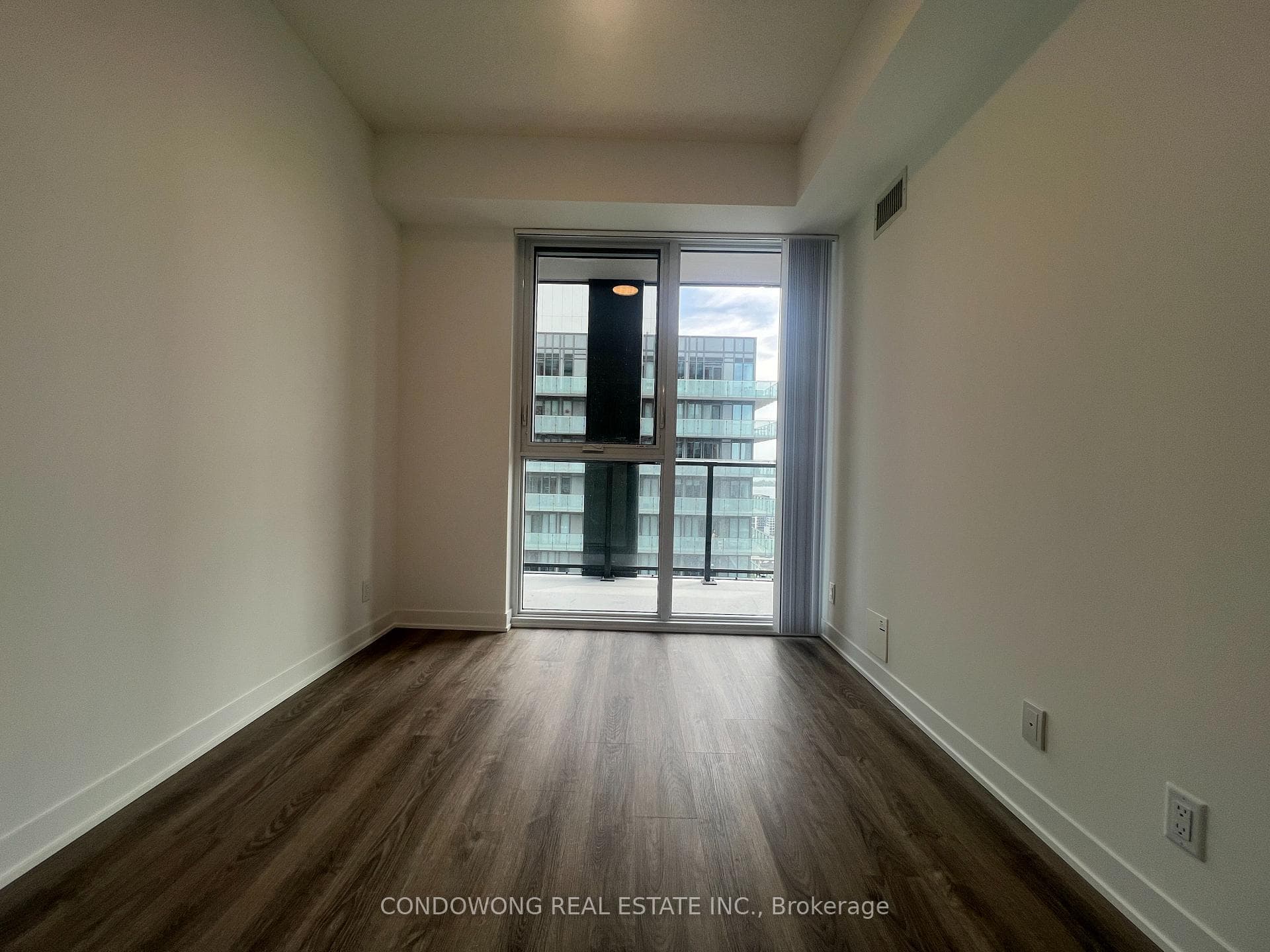 180 Front Street Unit 3209 photo 13