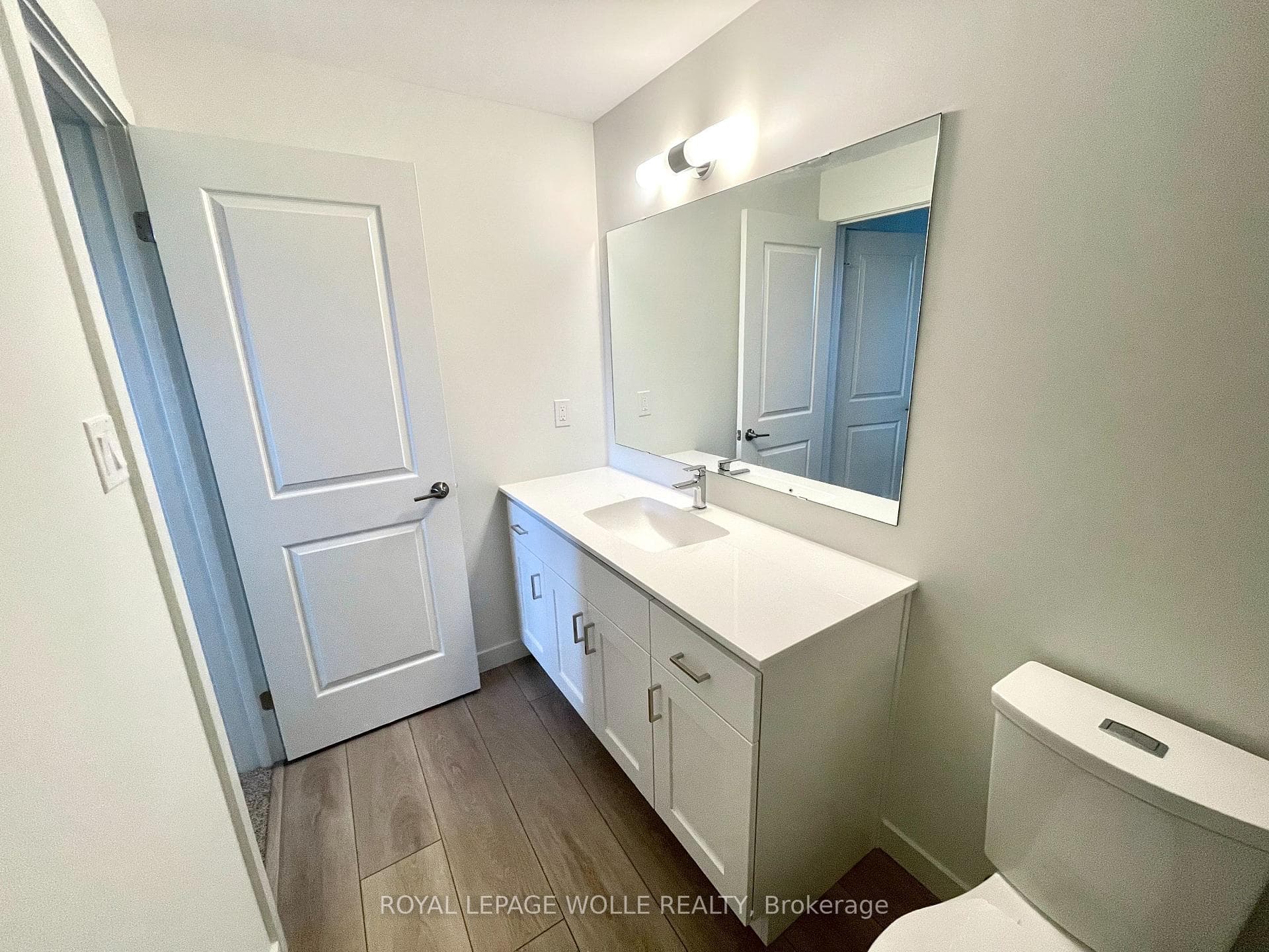 405 Myers Road Unit D60 photo 14