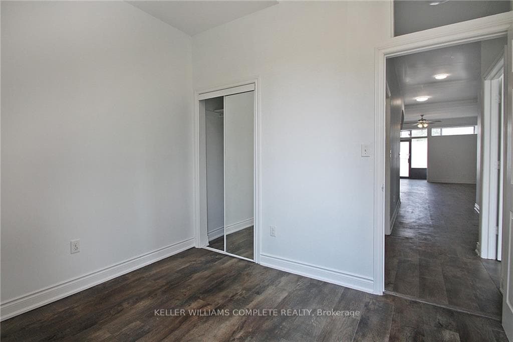 590 Main Street photo 15