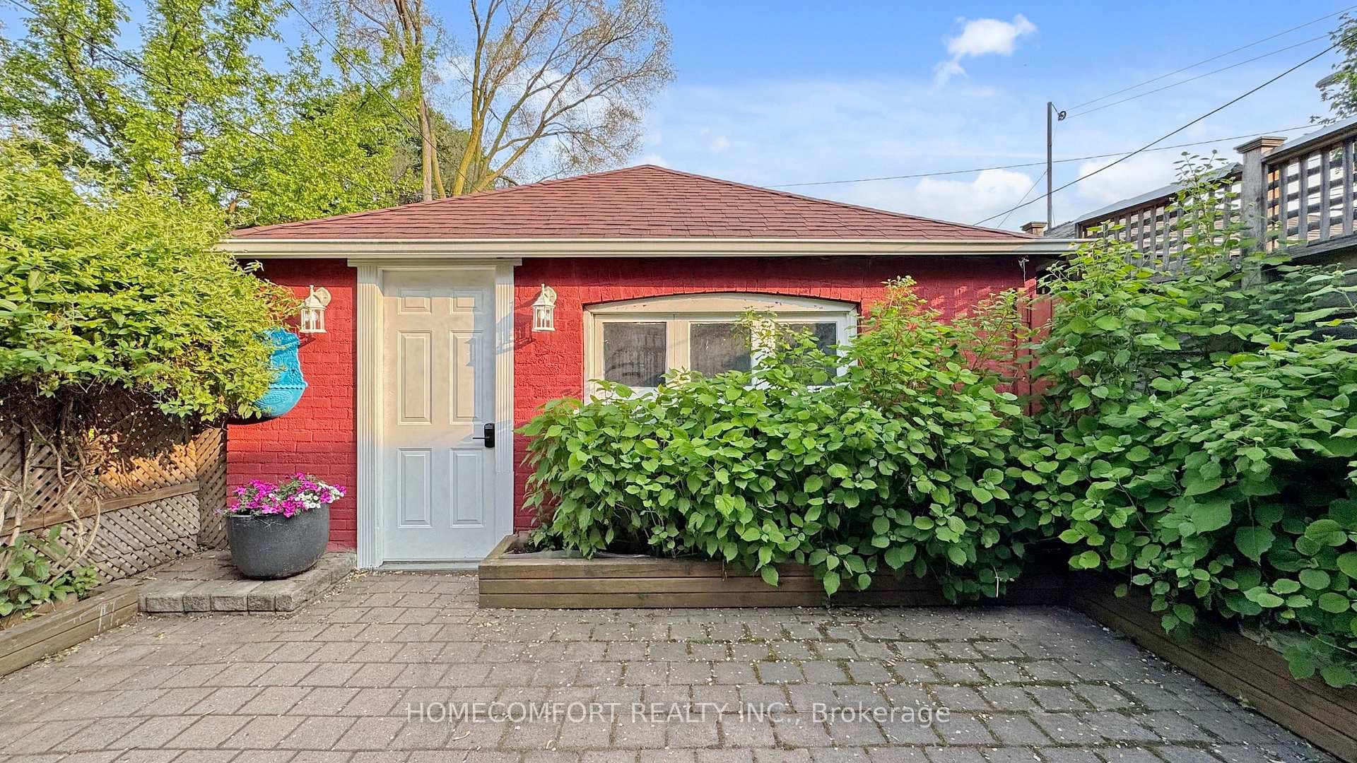 253 Fulton Avenue photo 48
