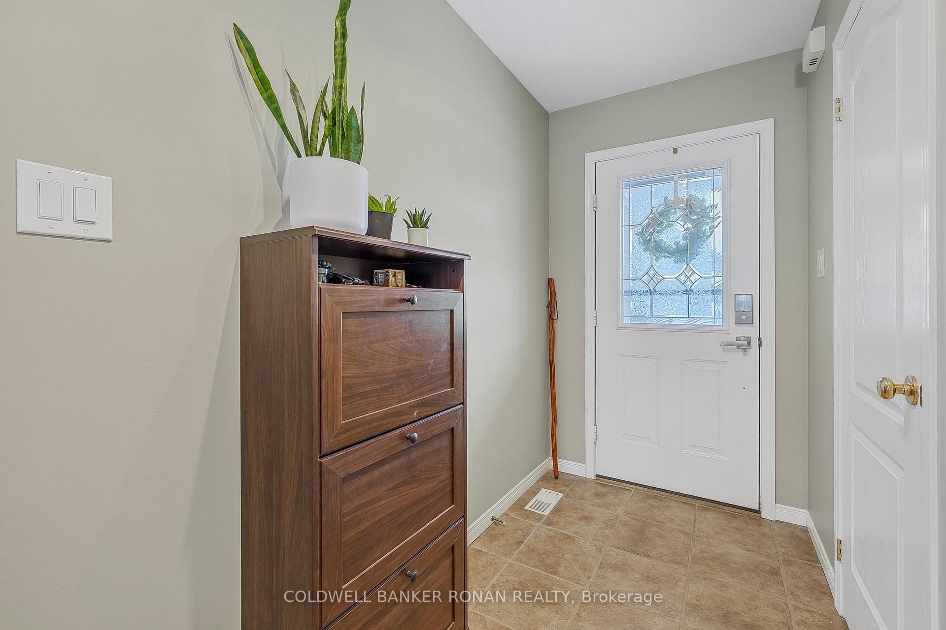 7 Ruthven Crescent photo 4