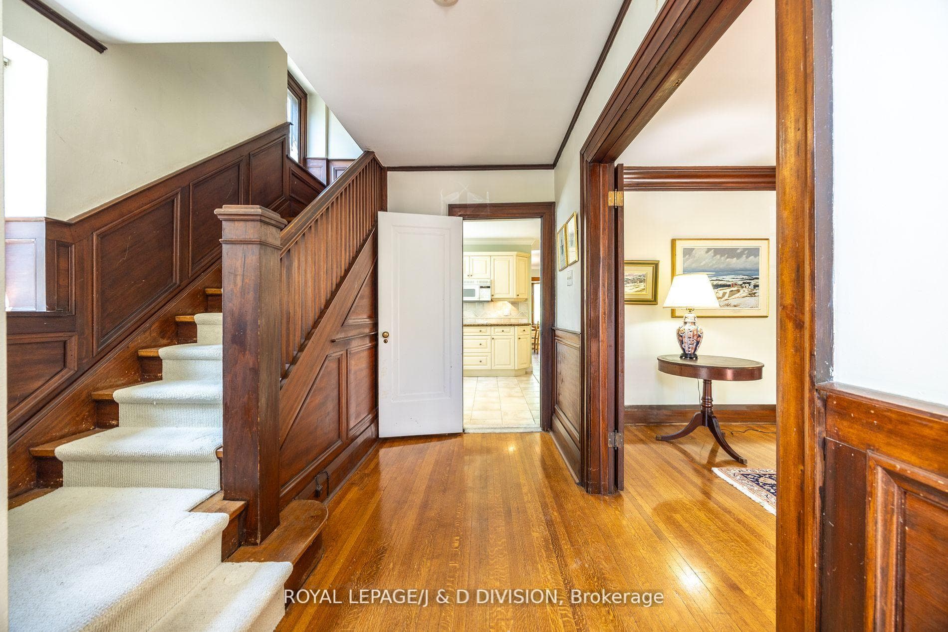 241 Forest Hill Road photo 2
