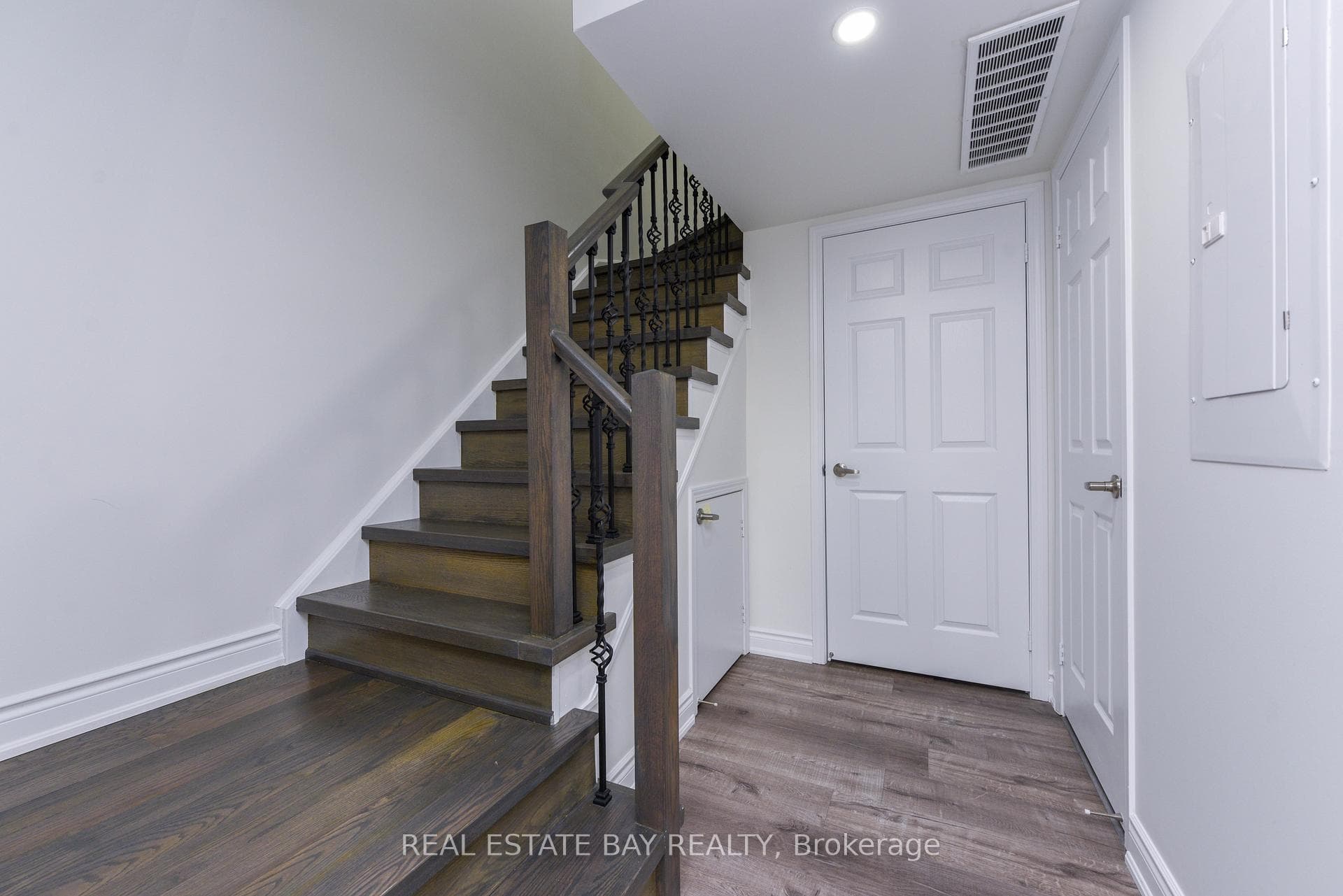 250 Sunny Meadow Boulevard Unit 97 photo 26