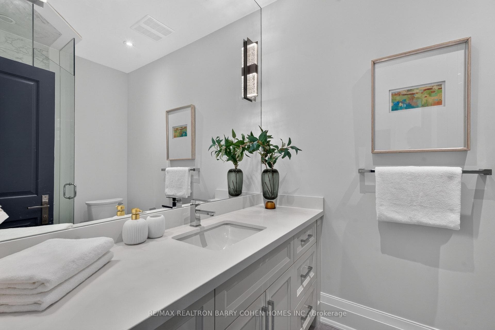 33 Munro Boulevard photo 39