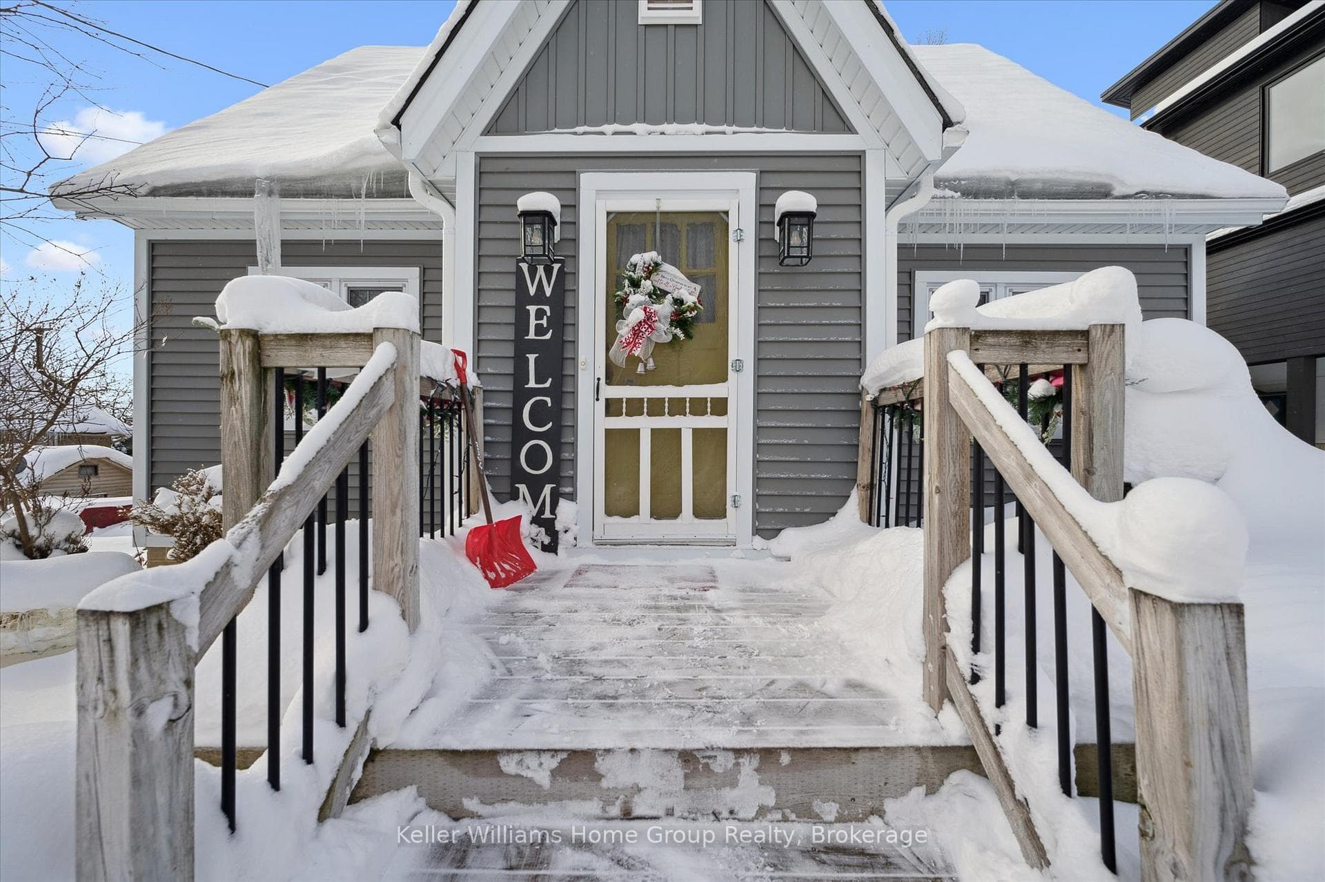 249 Gowrie Street photo 2