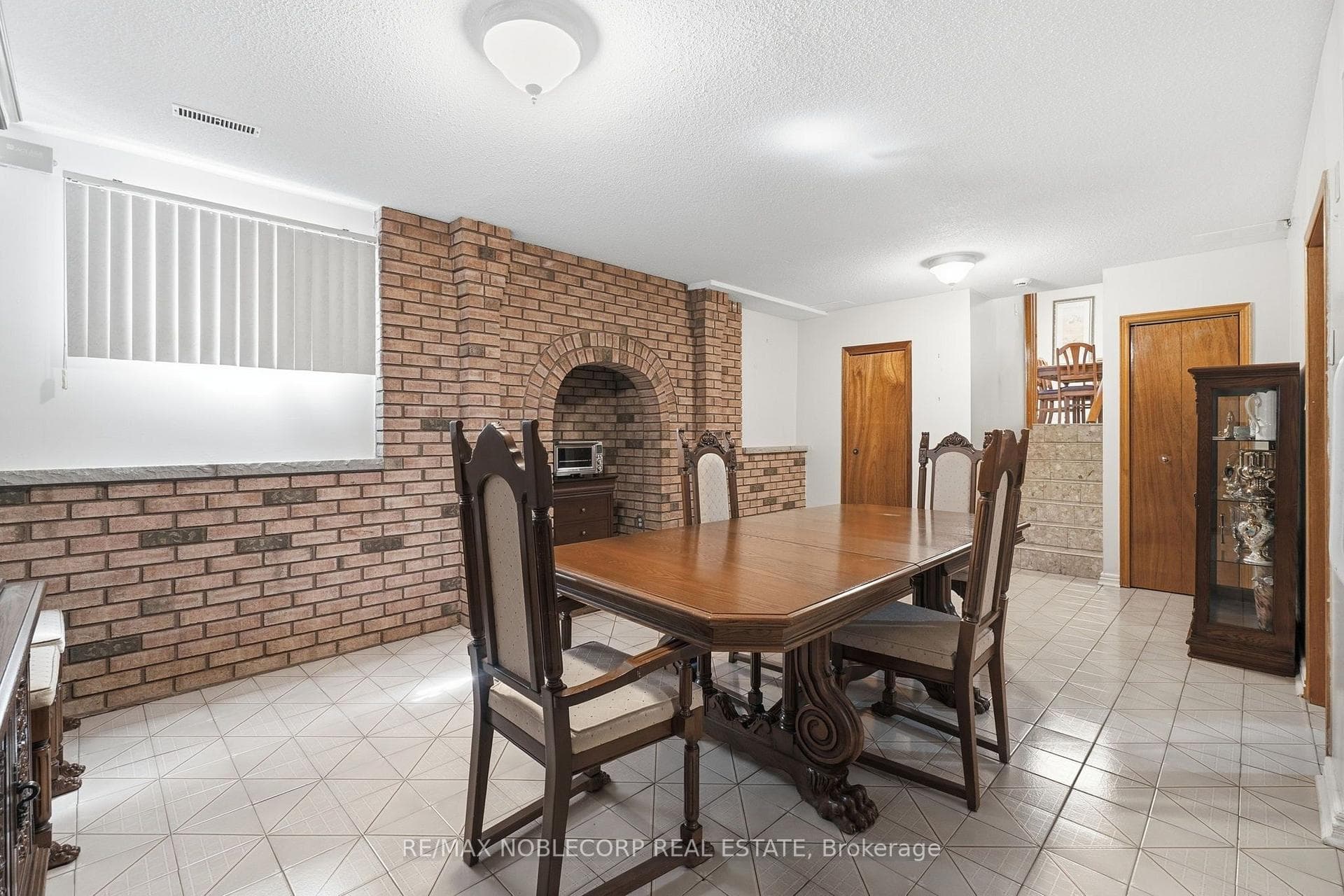 131 Yatescastle Drive photo 24